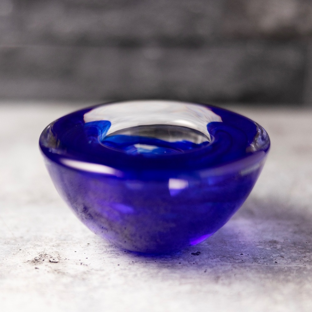 Swirl glass cobalt blue candle holder bowl votive looks like Kosta Boda